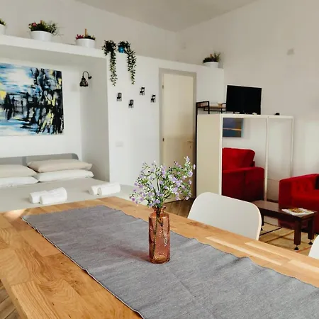 Holidays In At Luigi's - Trastevere * Roma